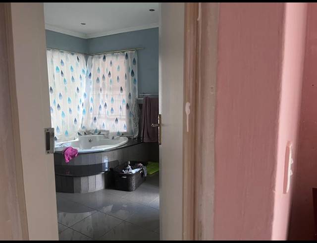 3 BEDROOM HOUSE FOR SALE IN MULBARTON